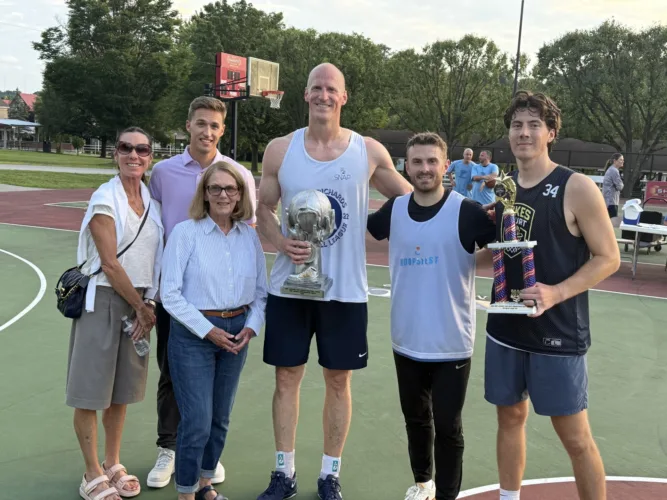 Lakemont park hoop honors